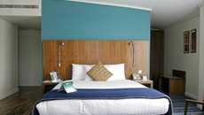 Holliday Inn Camden Lock chambre.jpg