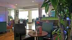 Holliday Inn Camden Lock lounge & bar.jpg