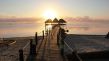 Paradise Beach Resort, Jet�e au coucher de soleil