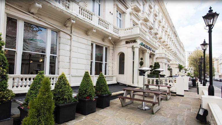 Hôtel Holiday Villa à Londres, façade