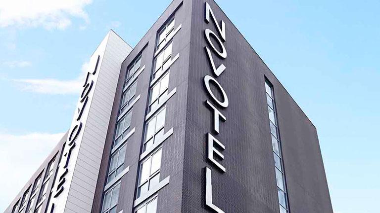 Novotel Brentford, extérieur